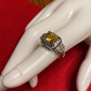 Silver Tone Yellow Stone Ring Size 6
